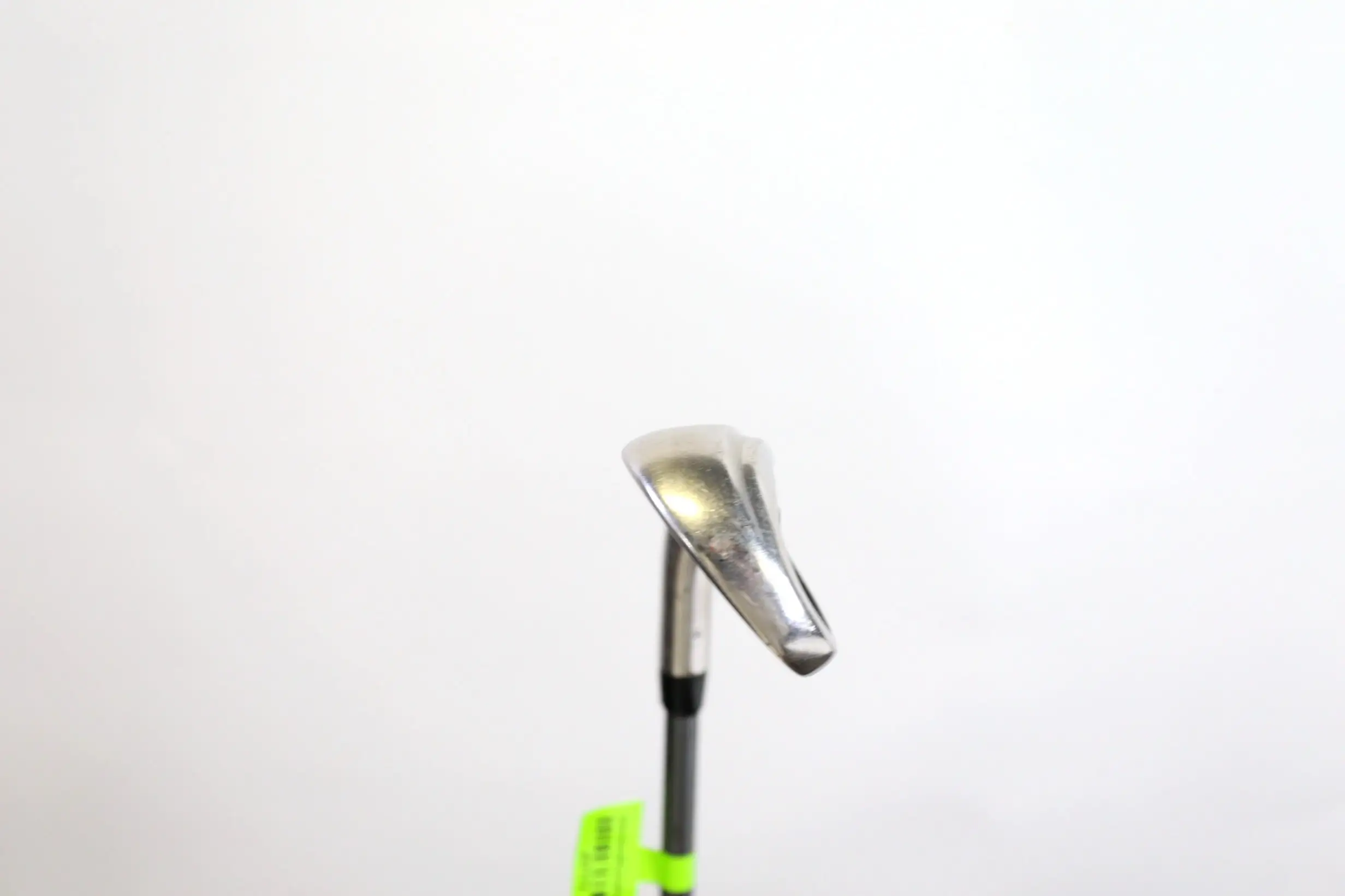 Callaway Rogue X Approach Wedge 46* RH 35.25 In Aldila Graphite Regular - Image 3