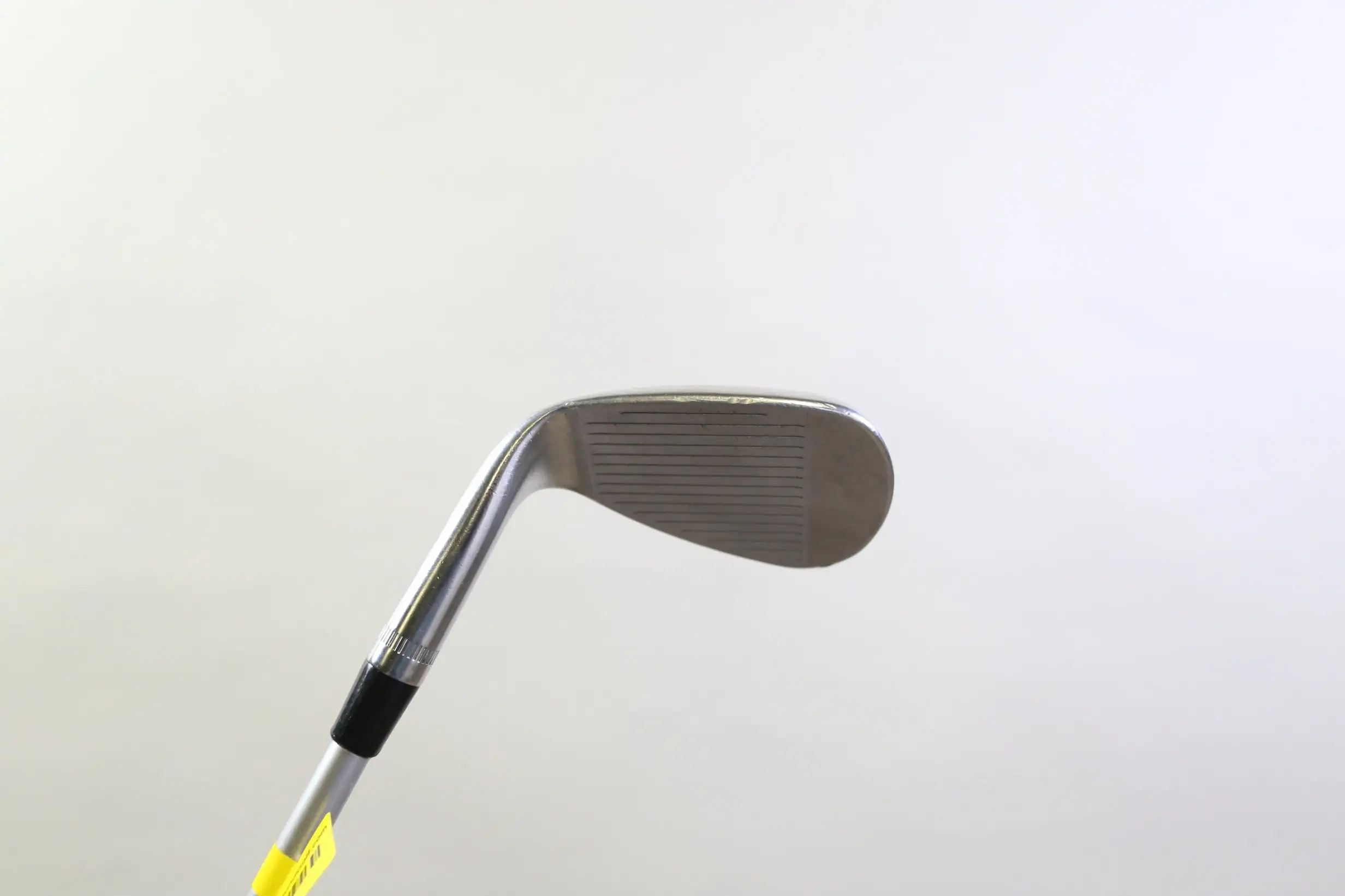 Callaway MD4 Chrome W Grind Sand Wedge 56* RH 33.5 In Graphite Shaft Womens Flex - Image 2